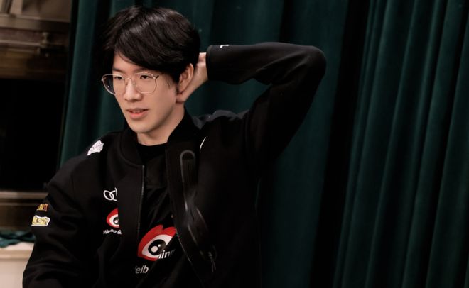 旅游业也受 旅游业也受